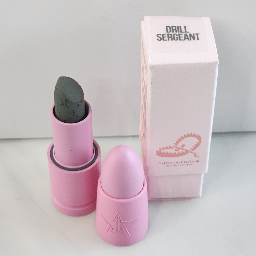 Jeffree Star Velvet Trap Lipstick - Drill Sergeant